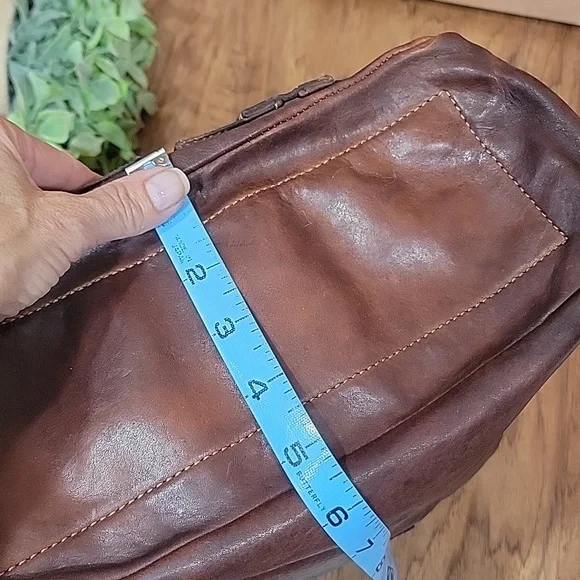 Campomaggi Italy Leather Crossbody Satchel - Picture 10 of 16